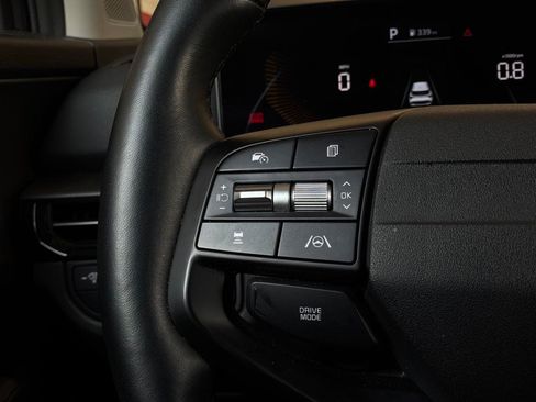 Used 2026 Kia Sportage LX FWD image 33