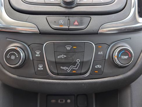 Used 2023 Chevrolet Equinox LT FWD image 24