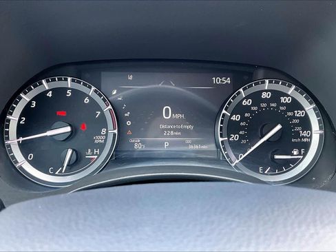 Used 2021 Toyota Highlander XLE FWD image 26