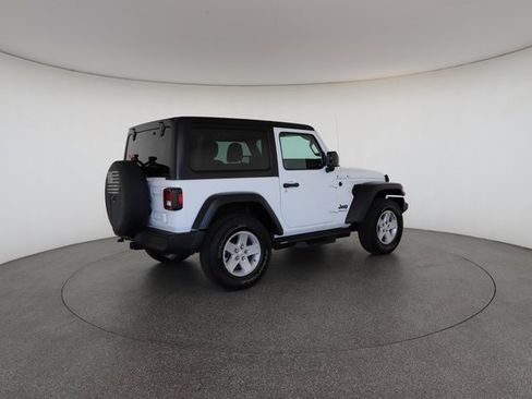 Used 2022 Jeep Wrangler Sport image 19