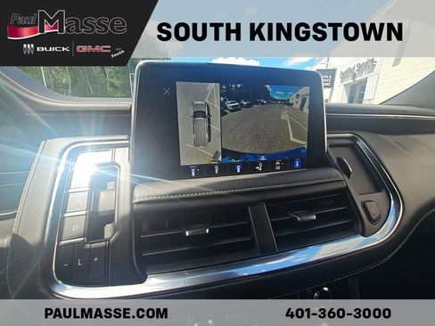 Certified 2023 GMC Yukon XL SLT w/ SLT Luxury Package AWD/4WD image 13