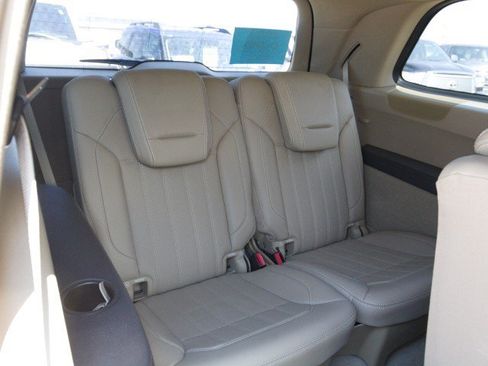 Used 2015 Mercedes-Benz GL 450 4MATIC image 36