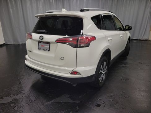 Used 2018 Toyota RAV4 LE w/ All Weather Liner Package AWD/4WD image 8