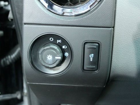 Used 2016 Ford F250 XLT w/ XLT Interior Package image 13