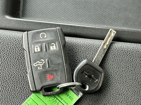 Used 2019 Chevrolet Silverado 1500 Custom Trail Boss image 35