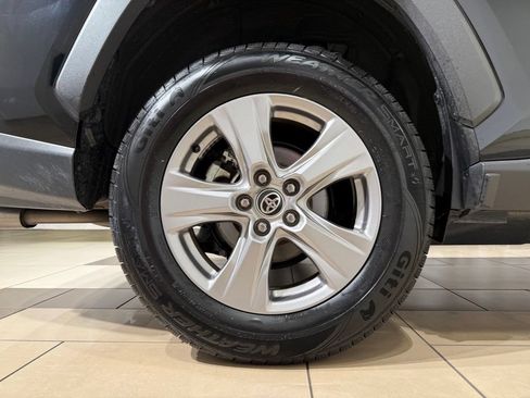Certified 2025 Toyota RAV4 XLE AWD/4WD image 9