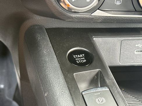 New 2026 Nissan Kicks S image 21