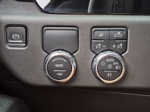 Used 2023 GMC Sierra 1500 SLT w/ SLT Premium Package RWD image 10