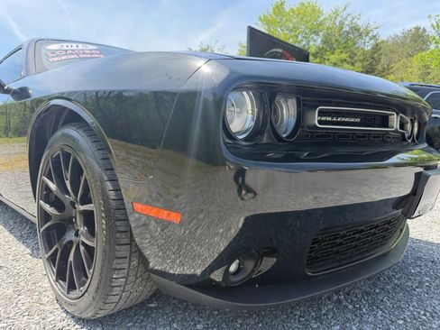 Used 2015 Dodge Challenger SXT Plus w/ Driver Convenience Group RWD image 11