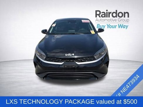Used 2022 Kia Forte LXS w/ LXS Technology Package FWD image 2