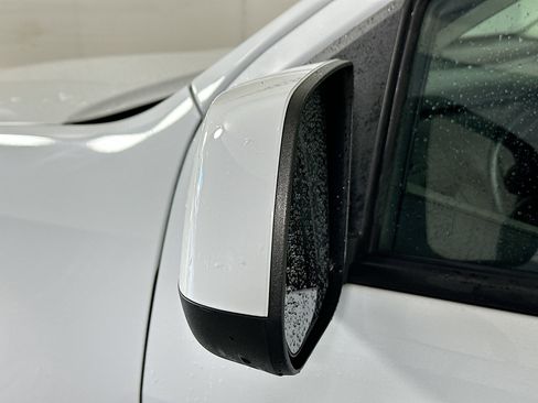 Used 2022 Chevrolet Colorado LT w/ Fleet Safety Package image 10