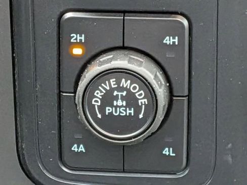 New 2025 Ford F150 Lariat w/ Equipment Group 501A Mid image 18