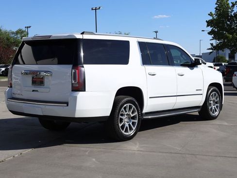Used 2020 GMC Yukon XL Denali AWD/4WD image 6