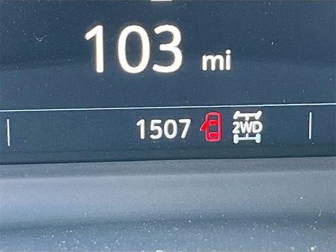 Used 2025 Cadillac XT5 Premium Luxury image 12