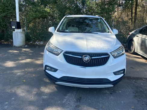Used 2019 Buick Encore Sport Touring image 6
