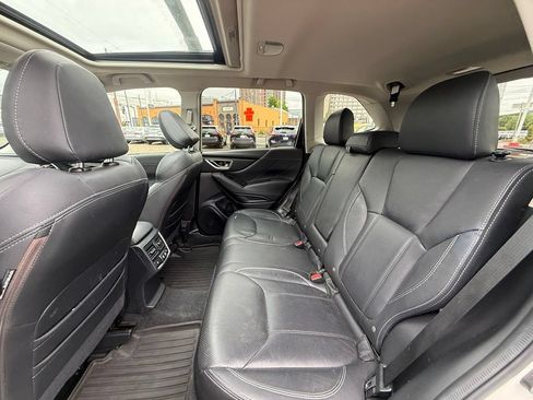 Used 2019 Subaru Forester Touring w/ Popular Package #3 AWD/4WD image 17