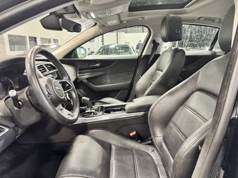 Used 2020 Jaguar XE S image 3