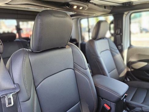 New 2026 Jeep Gladiator Mojave AWD/4WD image 26