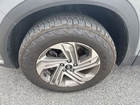 Used 2022 Hyundai Santa Fe SEL w/ Convenience + Premium Package image 2