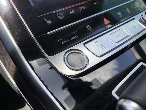 Used 2023 Audi Q8 Prestige w/ Prestige Package AWD/4WD image 27