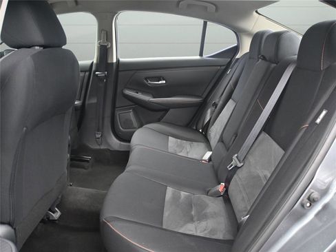 Used 2021 Nissan Sentra SR image 12