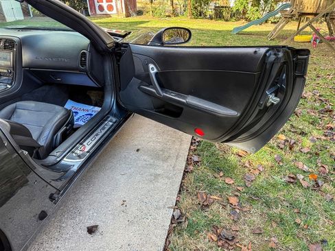 Used 2013 Chevrolet Corvette Convertible image 57