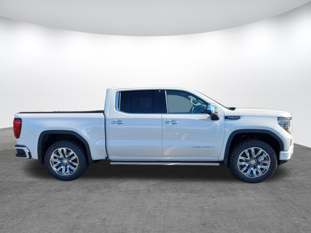 Used 2025 GMC Sierra 1500 Denali w/ Denali Reserve Package AWD/4WD image 8