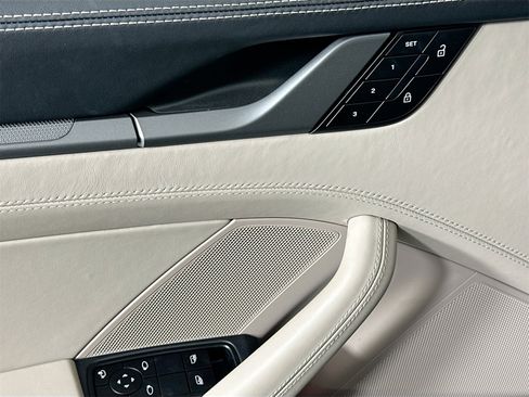 Certified 2025 Porsche 911 Carrera image 29