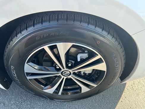 Used 2022 Nissan Sentra SV w/ Trunk Package image 13