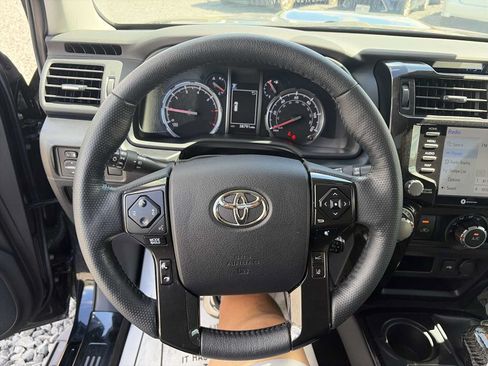 Used 2023 Toyota 4Runner TRD Off-Road Premium AWD/4WD image 11