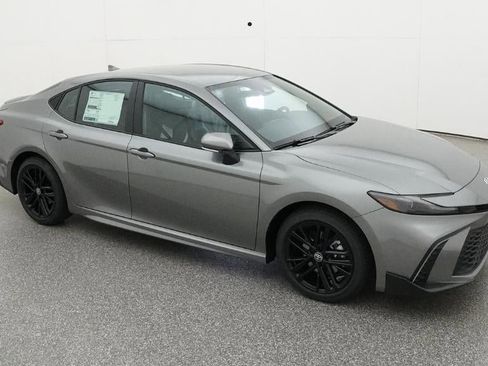 New 2026 Toyota Camry SE FWD image 12