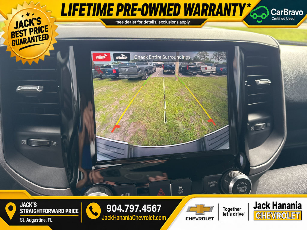 Used 2024 RAM 2500 Tradesman w/ Chrome Appearance Group AWD/4WD image 15