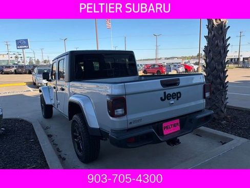 Used 2022 Jeep Gladiator Sport image 12