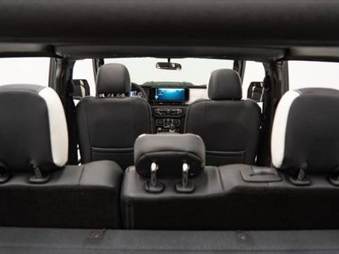 Used 2025 Jeep Gladiator Sport image 34