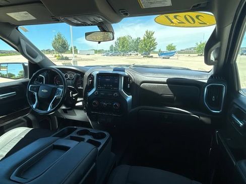 Used 2021 Chevrolet Silverado 1500 LT AWD/4WD image 28