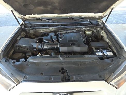 Used 2015 Toyota 4Runner Limited image 70