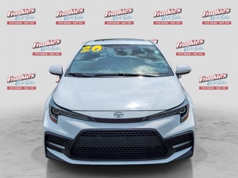 Used 2020 Toyota Corolla SE w/ SE Premium Package FWD image 8
