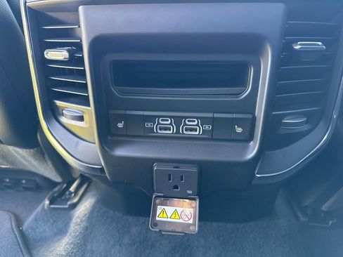 Used 2025 RAM 1500 Laramie image 17