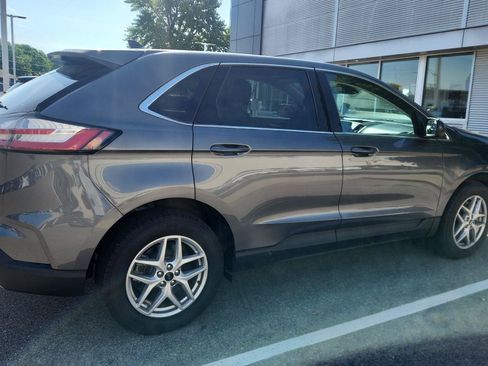 Used 2024 Ford Edge SEL AWD/4WD image 4