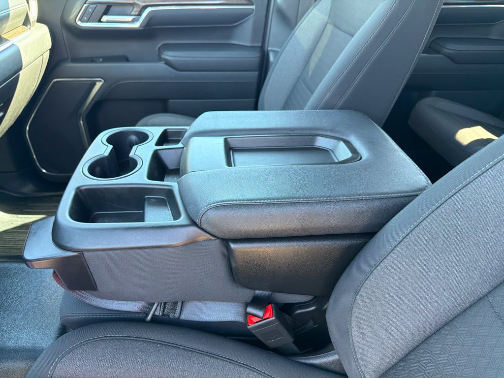 Used 2024 Chevrolet Silverado 1500 LT AWD/4WD image 20
