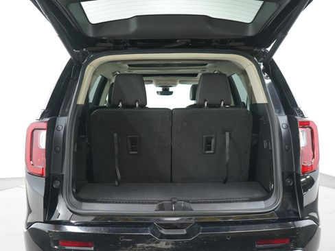 Used 2022 GMC Acadia Denali w/ Denali Ultimate Package image 18