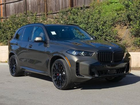 New 2026 BMW X5 sDrive40i w/ M Sport Package image 2