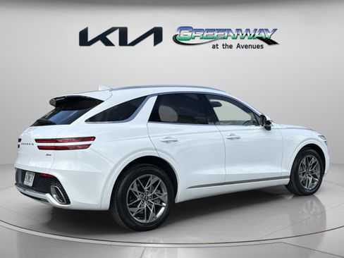 Used 2025 Genesis GV70 2.5T w/ Advanced Package AWD/4WD image 6
