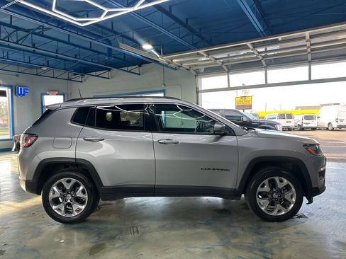 Used 2021 Jeep Compass Limited image 12