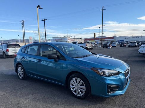 Used 2018 Subaru Impreza 2.0i image 3