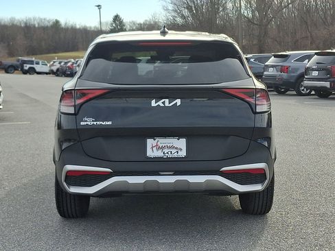 Certified 2024 Kia Sportage LX image 5