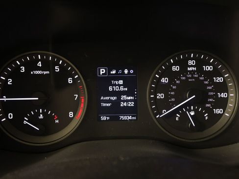Used 2017 Hyundai Tucson SE AWD/4WD image 30