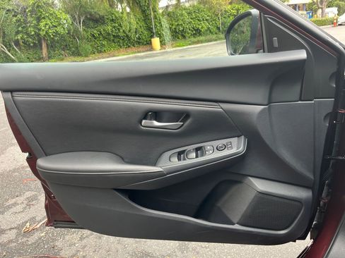 Used 2025 Nissan Sentra SV image 20