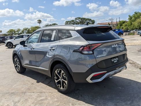 Certified 2023 Kia Sportage EX image 6