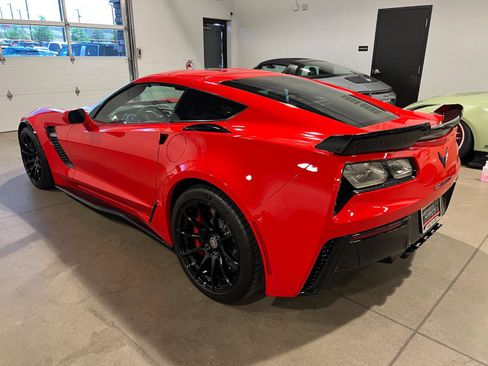 Used 2017 Chevrolet Corvette Z06 RWD image 5